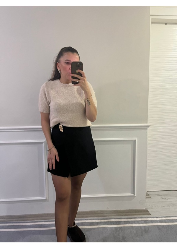 Şort Etek Toka Detay ( Siyah )