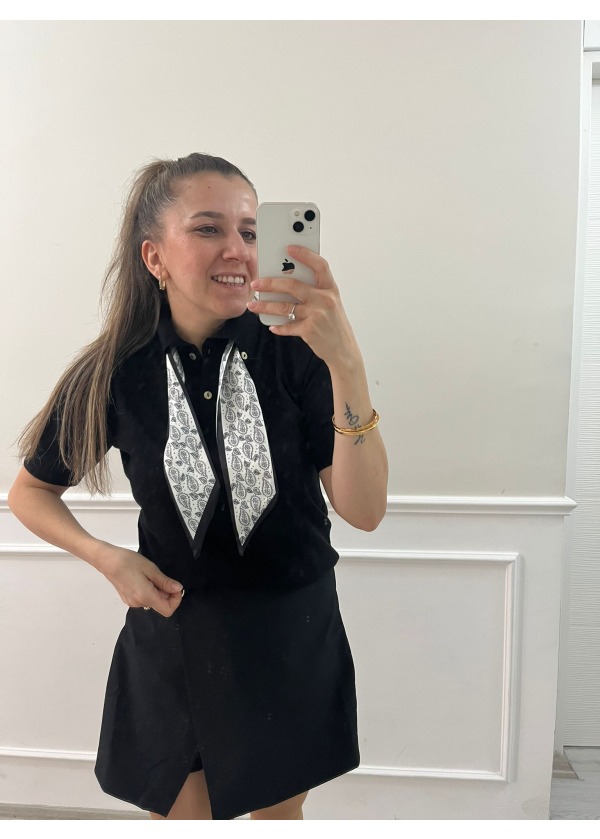 Yaka Fularlı Triko ( Siyah )