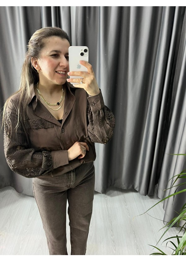 Dantel detaylı gömlek 