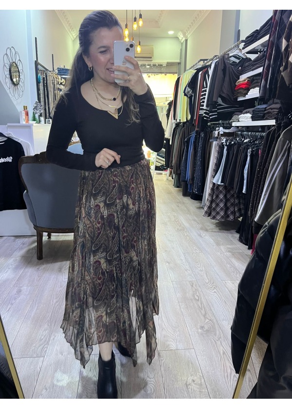 Asimetrik Desenli Etek 